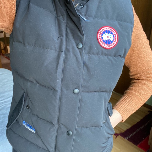 Canada Goose Arctic Program Vest - Picture 3 of 14